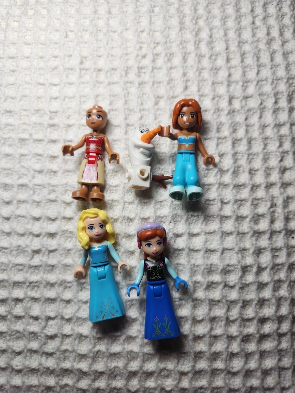 LEGO Disney Friends Mini Doll Pack - Blue and Tan Characters